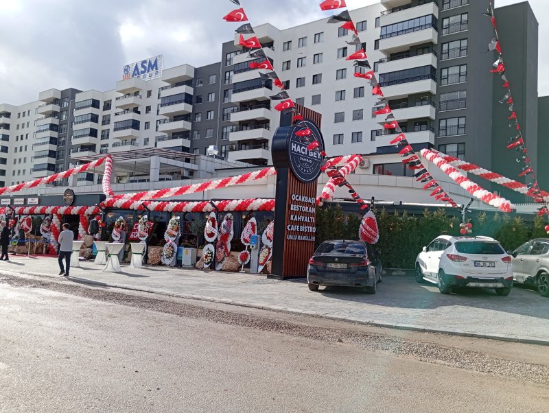 Lansman Lansmanı , Açılış Organizasyonu